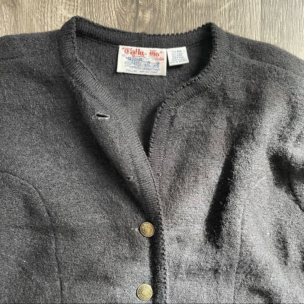 Vintage Tally Ho Wool Tailored Cardigan with Gold statement buttons - Picture 10 of 15